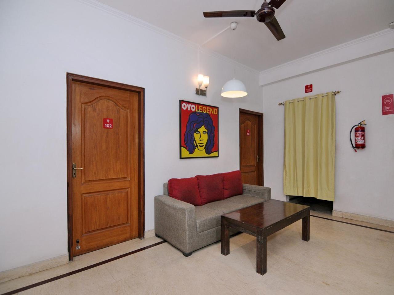 Oyo Flagship 592 Hauz Khas Village Nova Deli Exterior foto