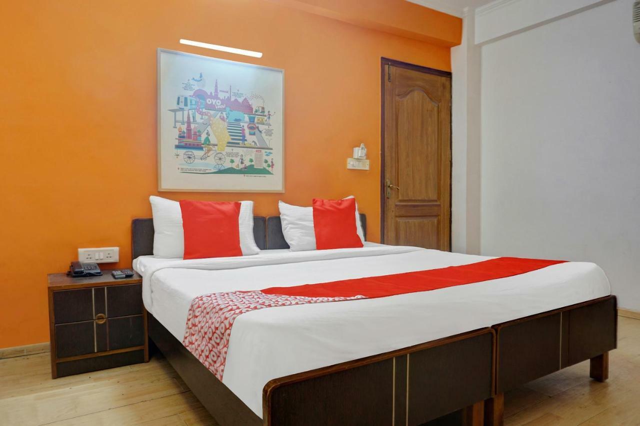 Oyo Flagship 592 Hauz Khas Village Nova Deli Exterior foto